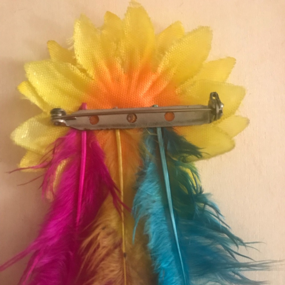 Handmade Flower Brooch - Picture 2 of 3